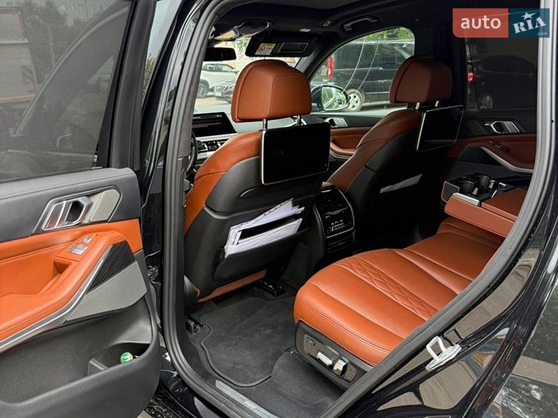 Внедорожник / Кроссовер BMW X7 2022 в Киеве