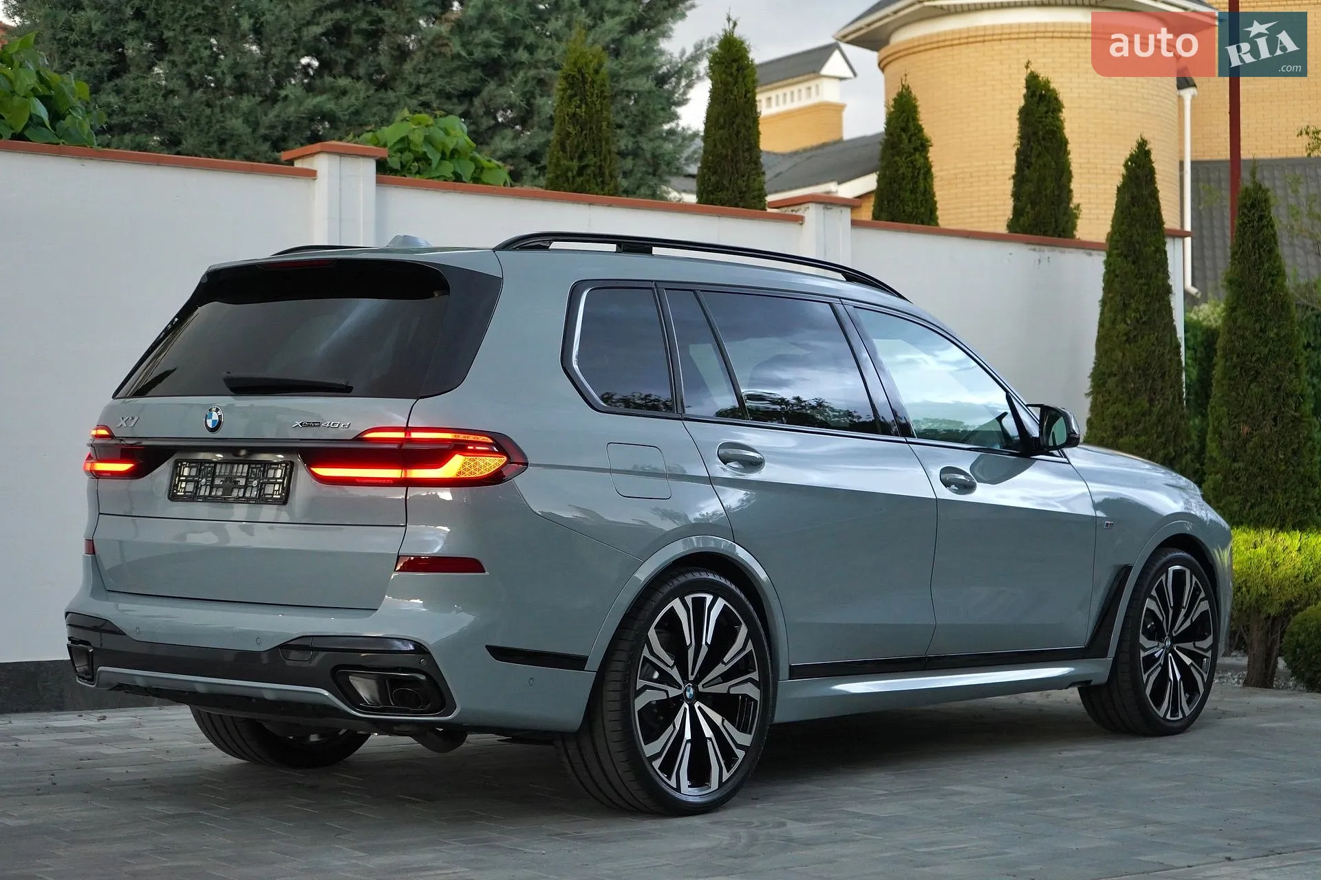 2025 BMW X7 - мініатюра 31