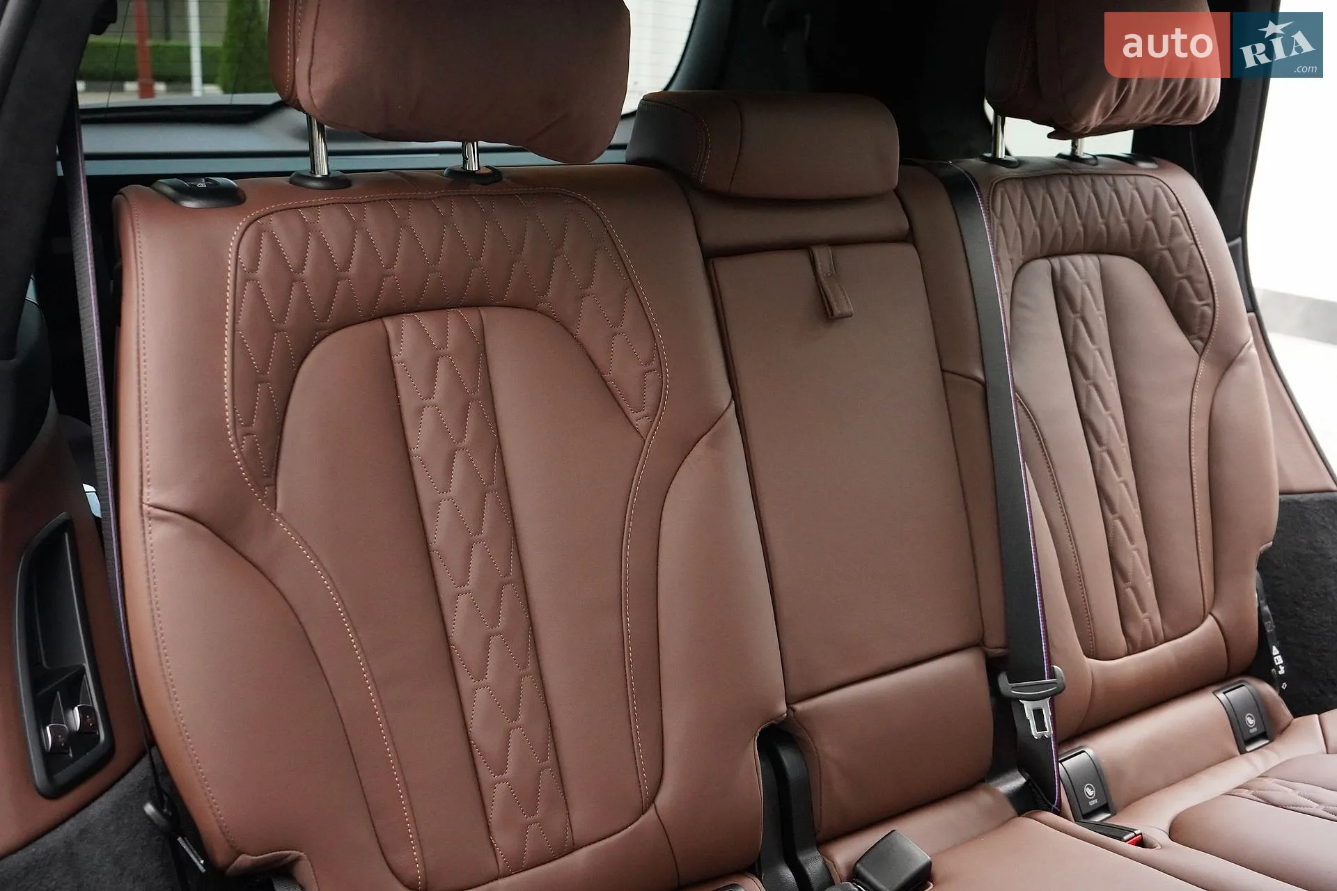 2025 BMW X7 - мініатюра 73