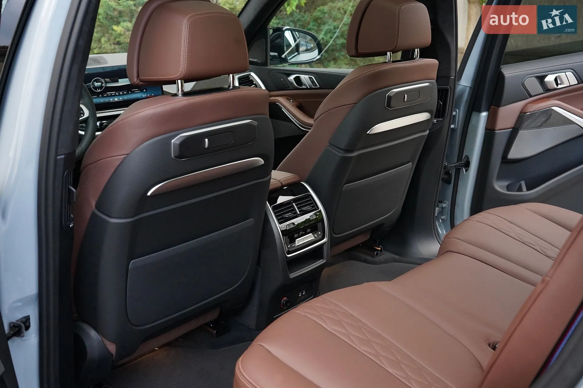 2025 BMW X7 - мініатюра 77