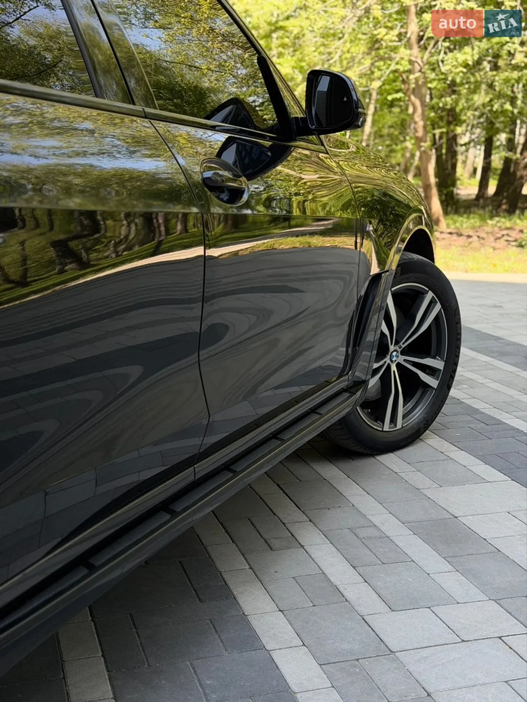 2021 BMW X7 - мініатюра 21