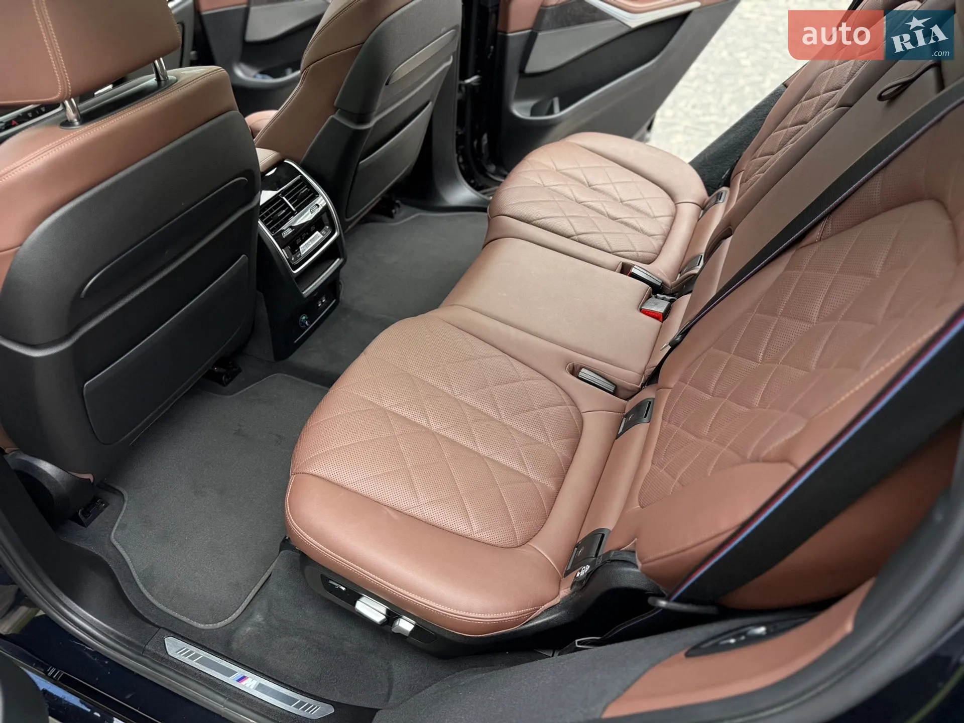 2022 BMW X7 - мініатюра 65
