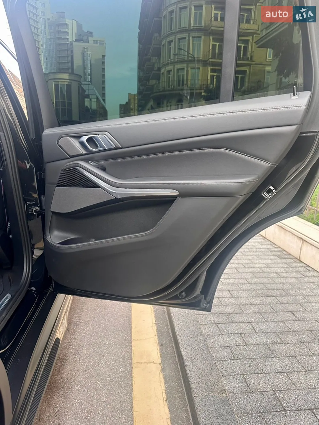 2024 BMW X7 - мініатюра 24