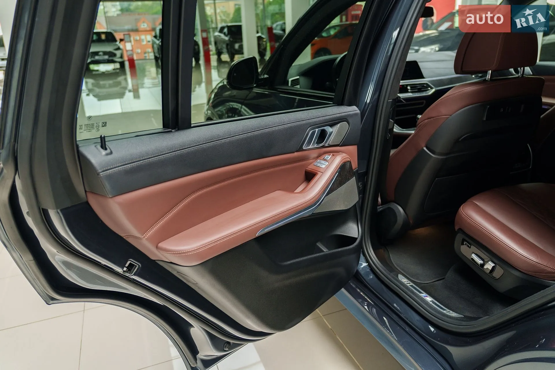 2021 BMW X7 - мініатюра 44