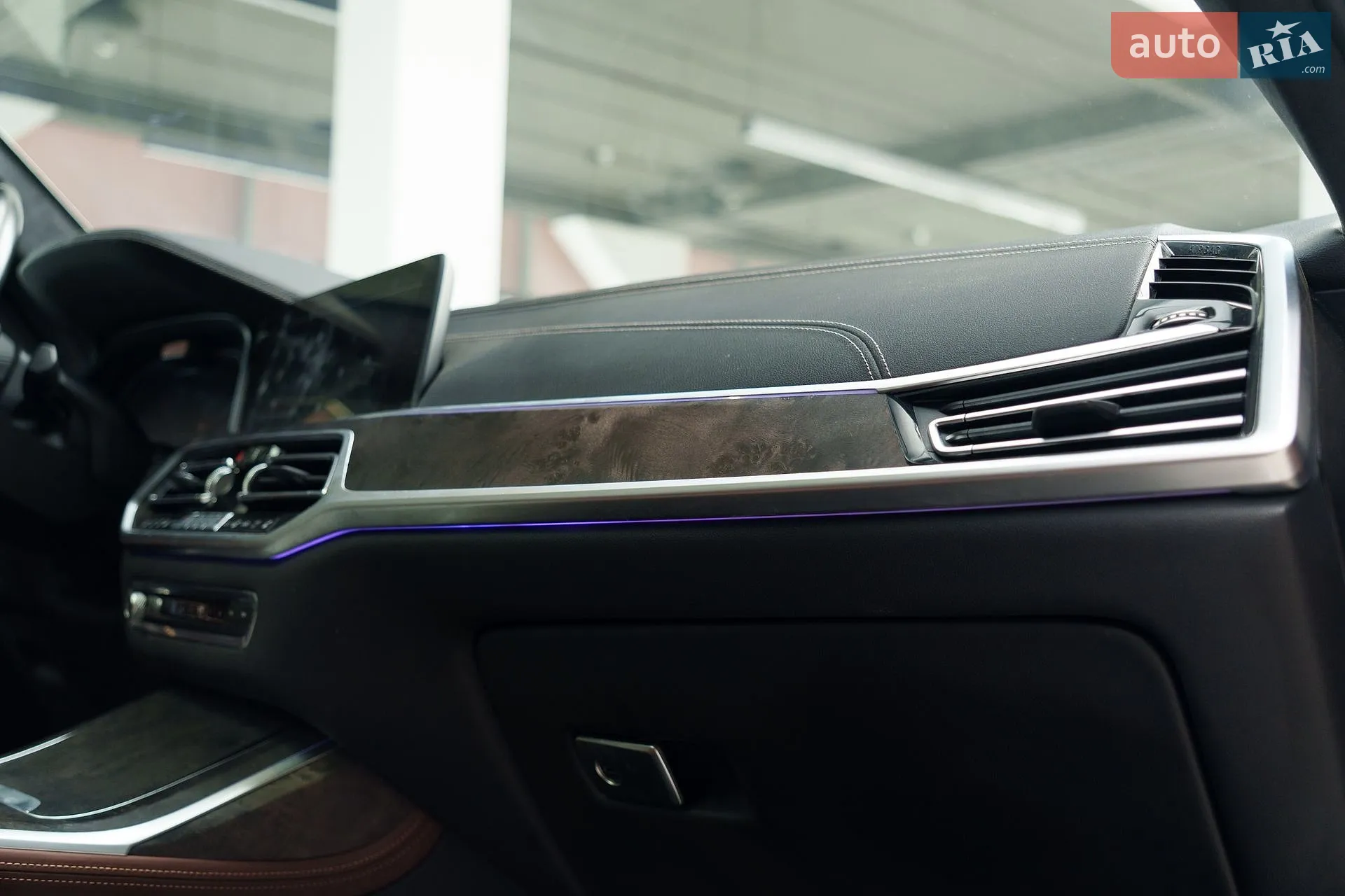 2021 BMW X7 - мініатюра 33