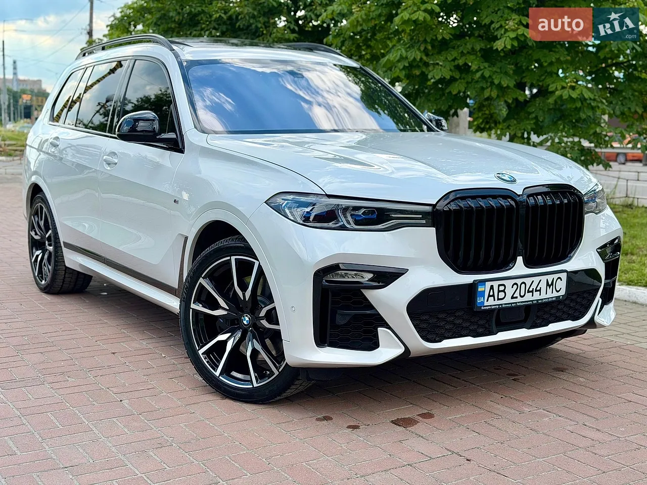 2022 BMW X7 - мініатюра 23