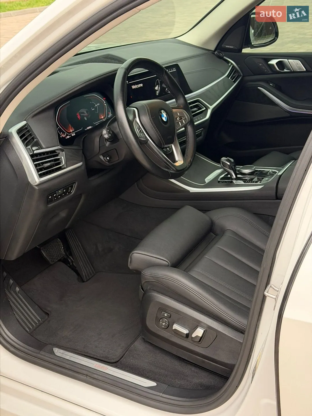 2021 BMW X7 - мініатюра 26