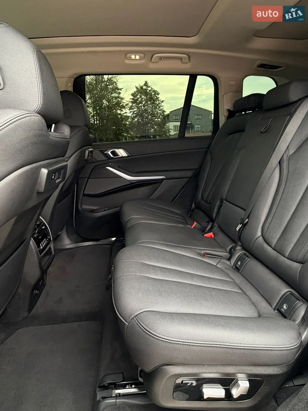 2021 BMW X7 - мініатюра 51