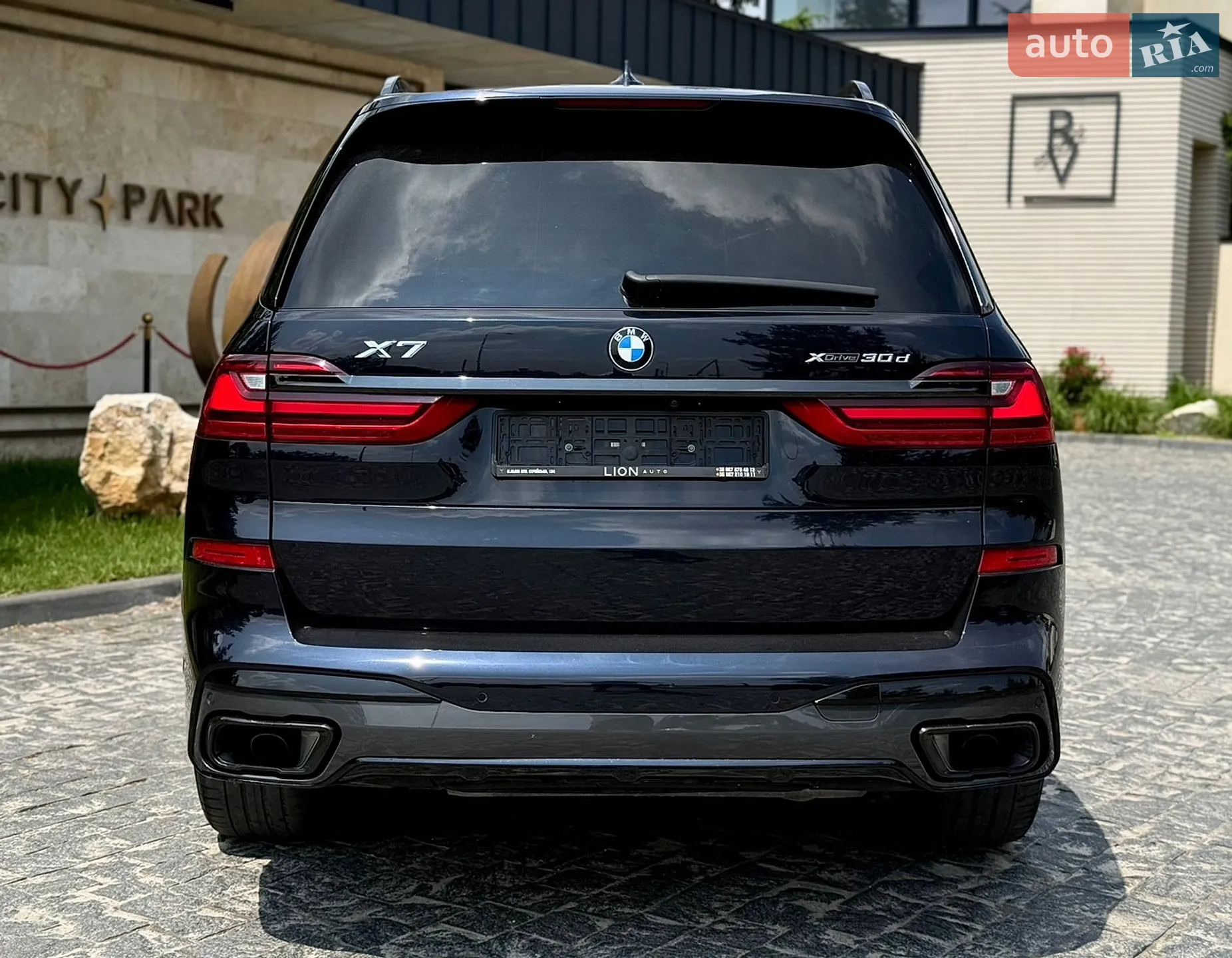 2021 BMW X7 - мініатюра 18