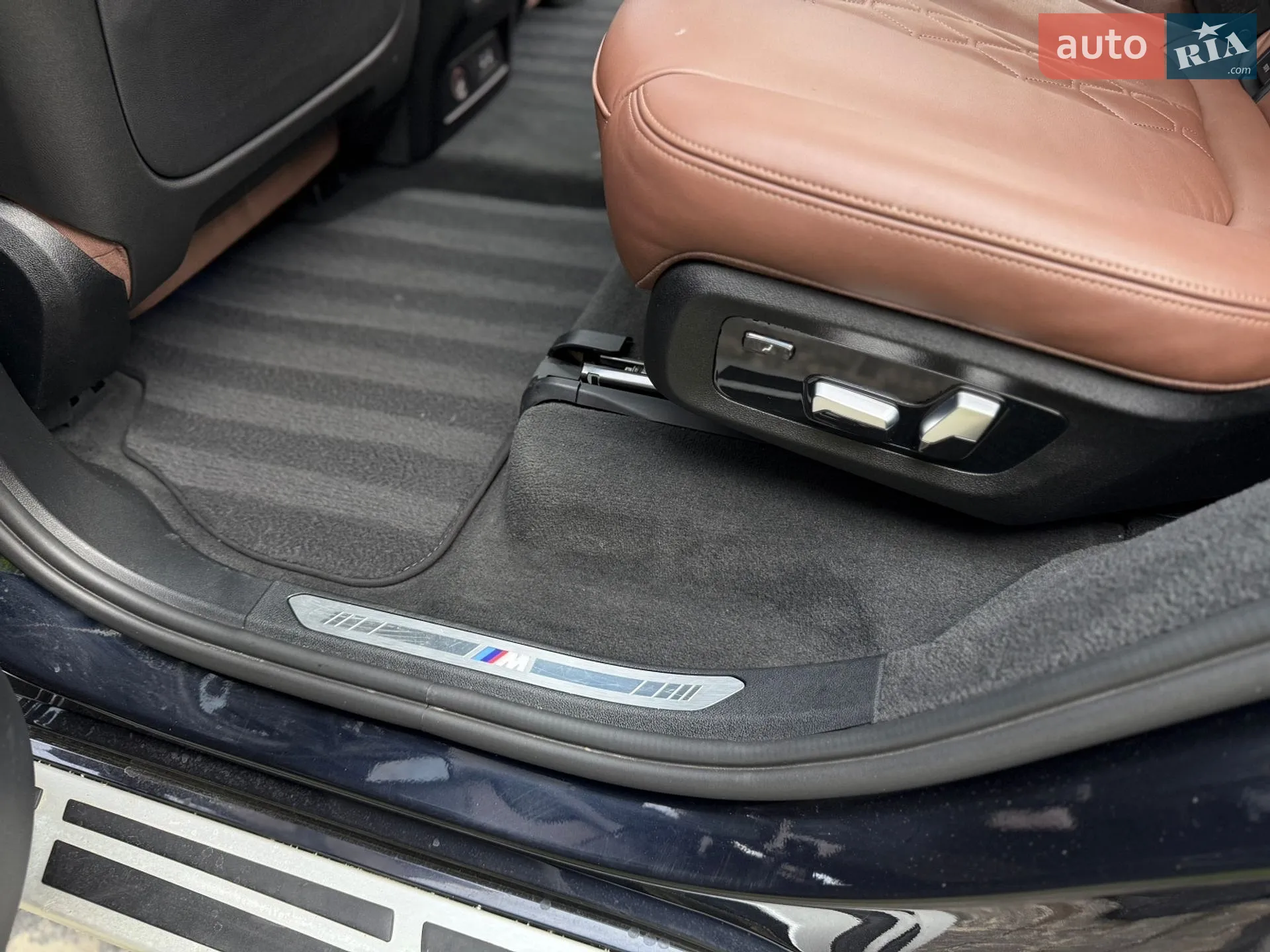 2021 BMW X7 - мініатюра 64