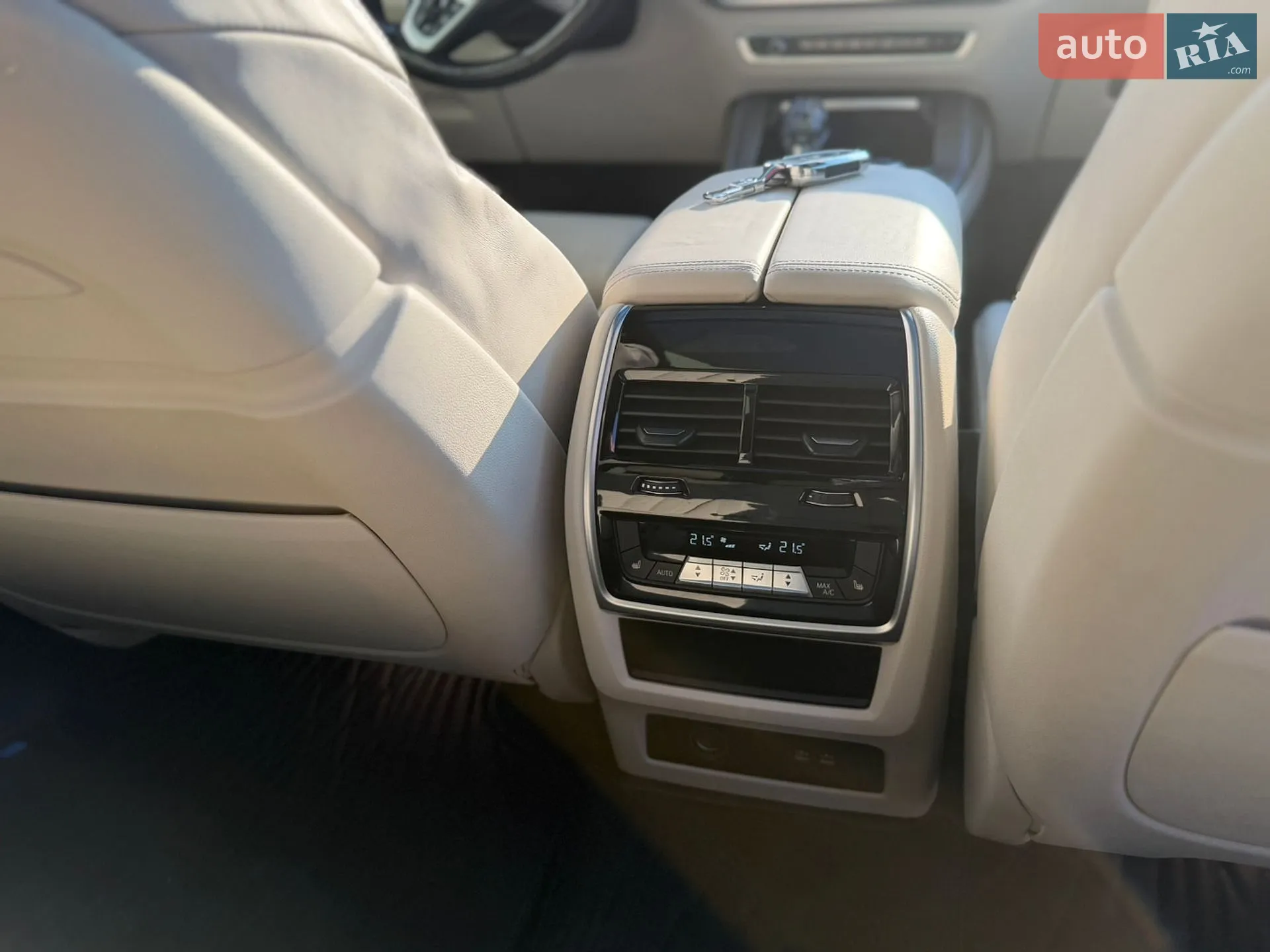 2021 BMW X7 - мініатюра 22