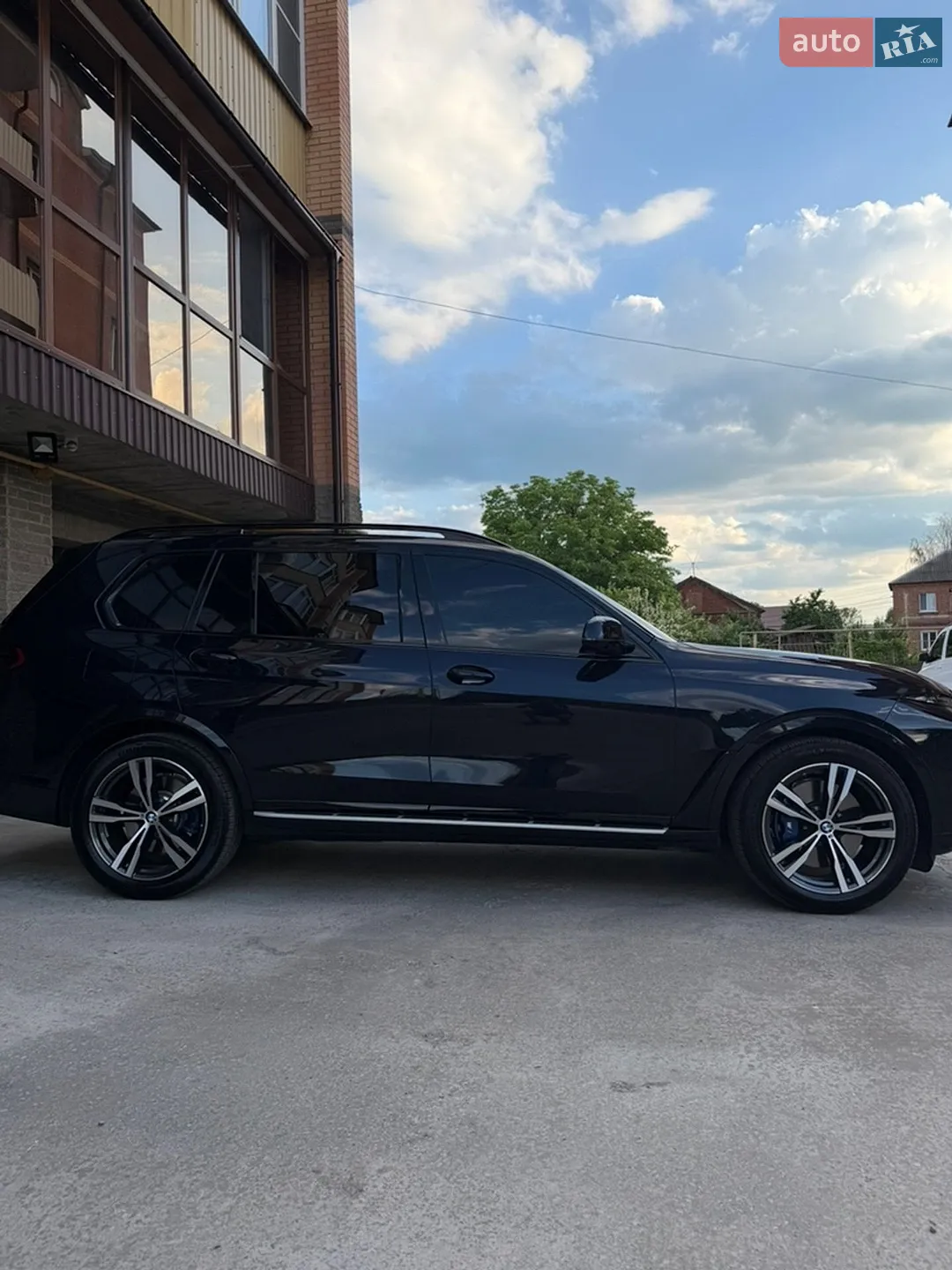 2025 BMW X7 - мініатюра 7
