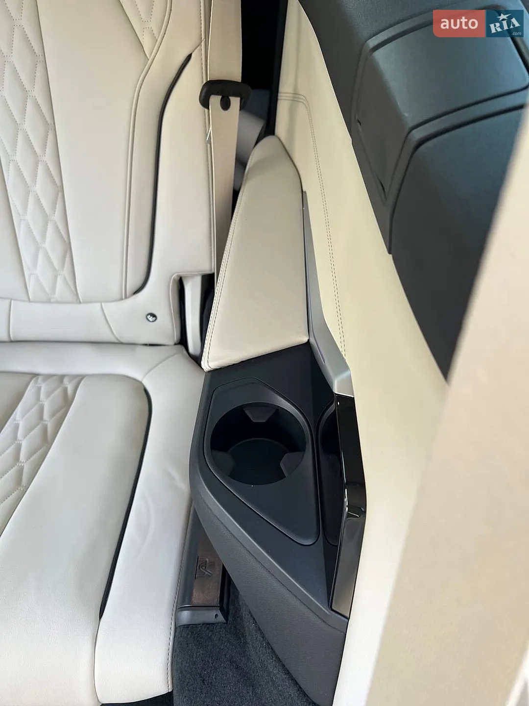 2022 BMW X7 - мініатюра 45