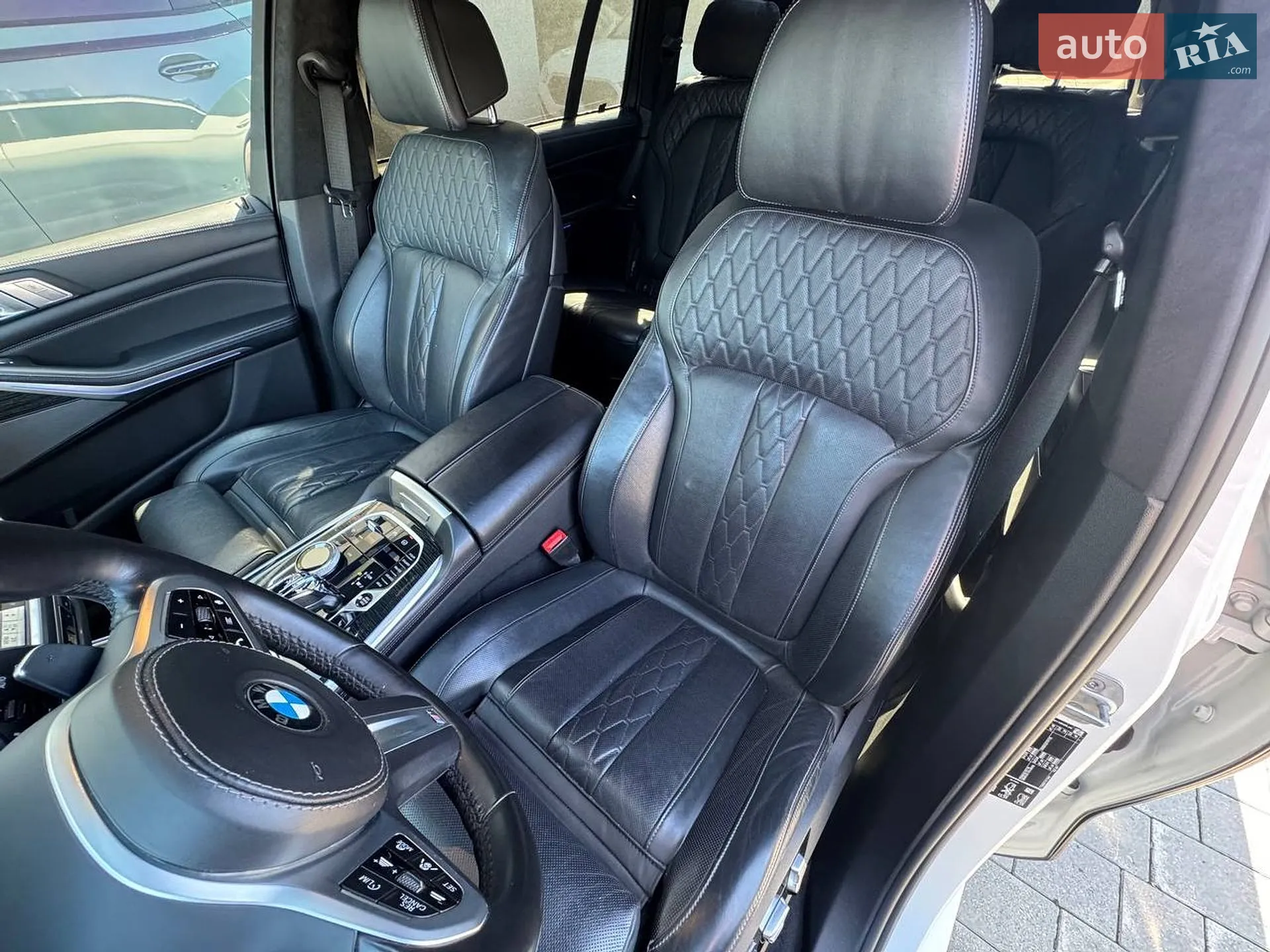 2020 BMW X7 - мініатюра 23