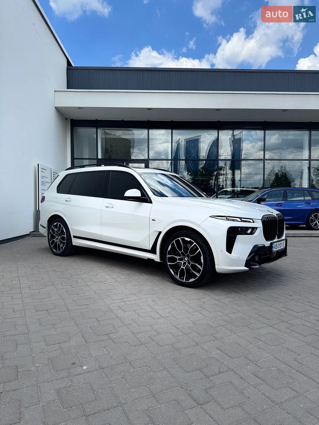 2023 BMW X7 - мініатюра 3