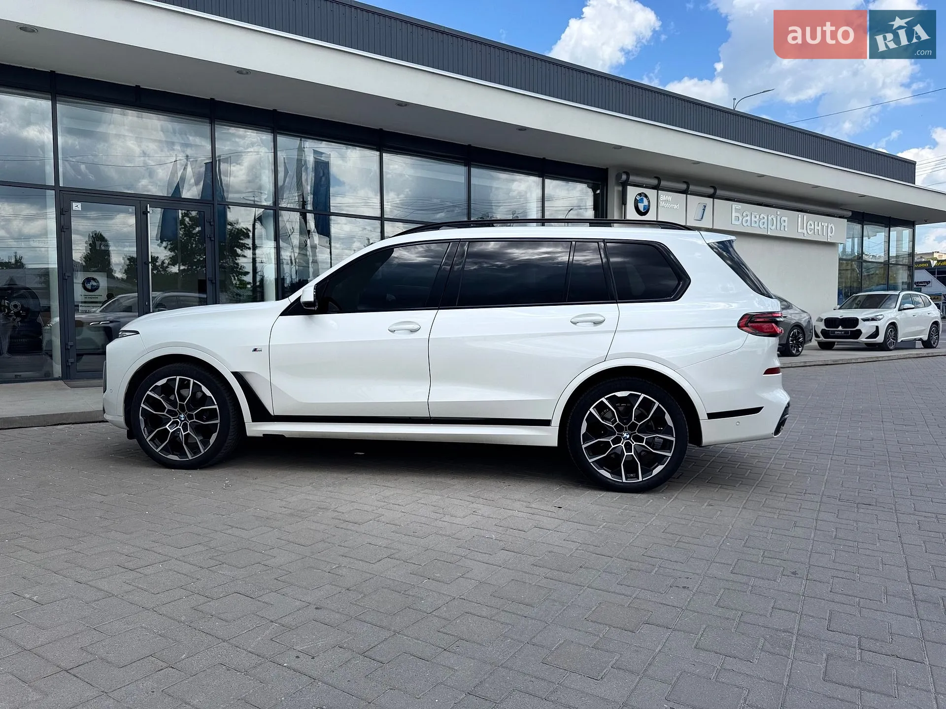 2023 BMW X7 - мініатюра 17