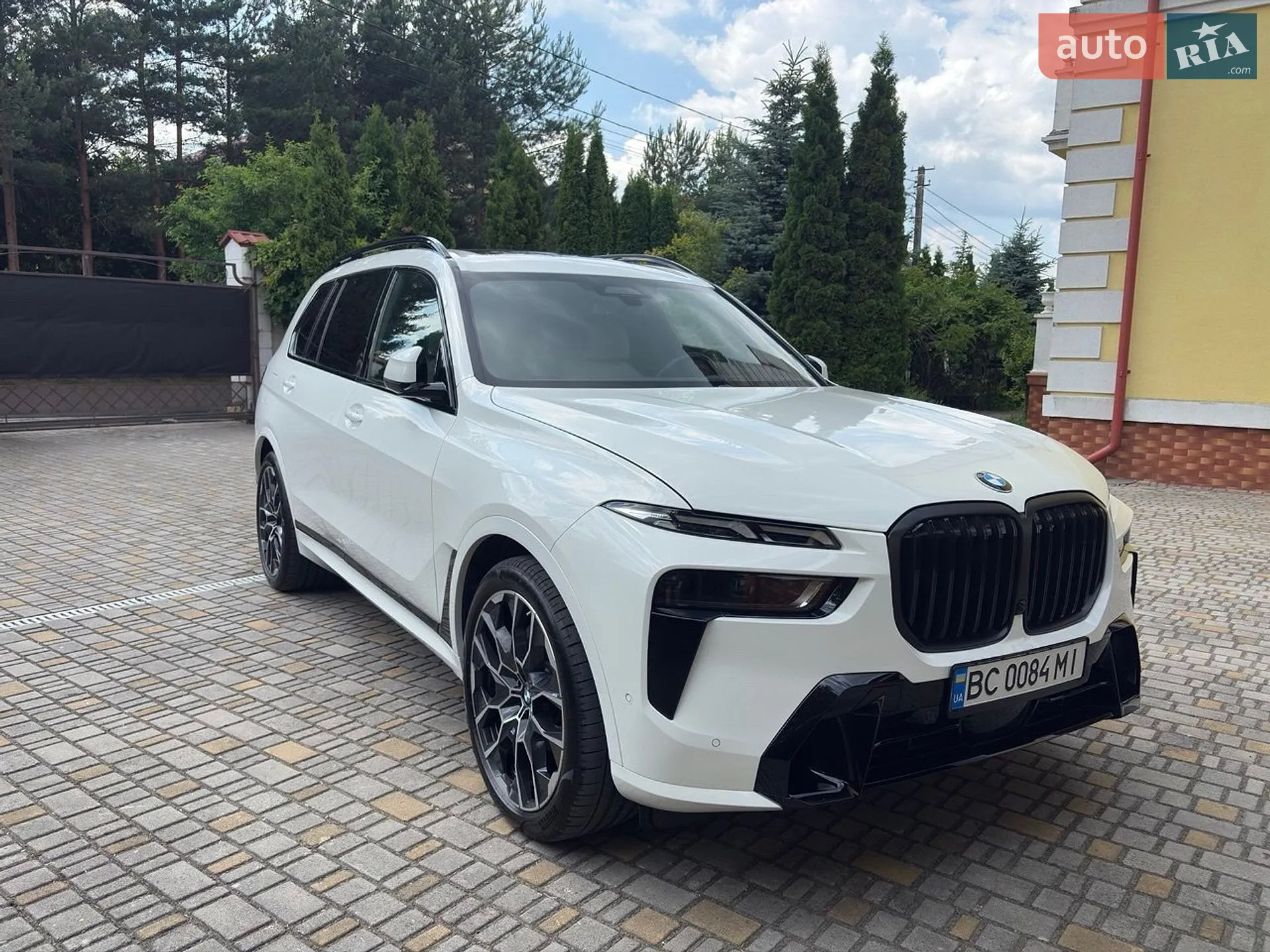 2024 BMW X7 - фото 1