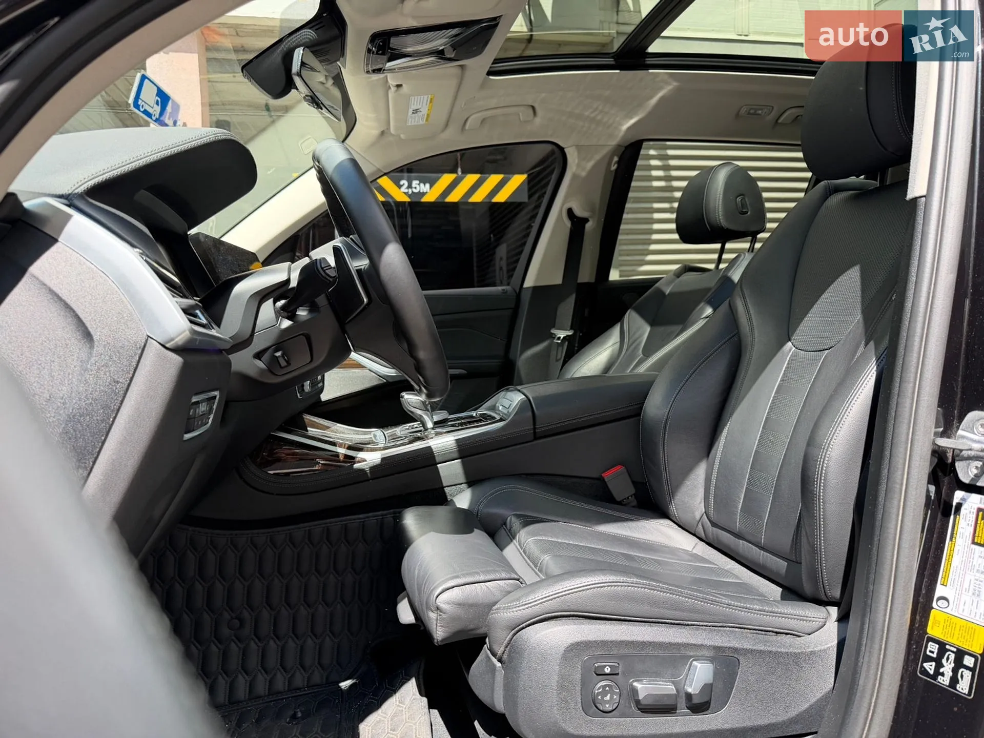 2020 BMW X7 - мініатюра 12