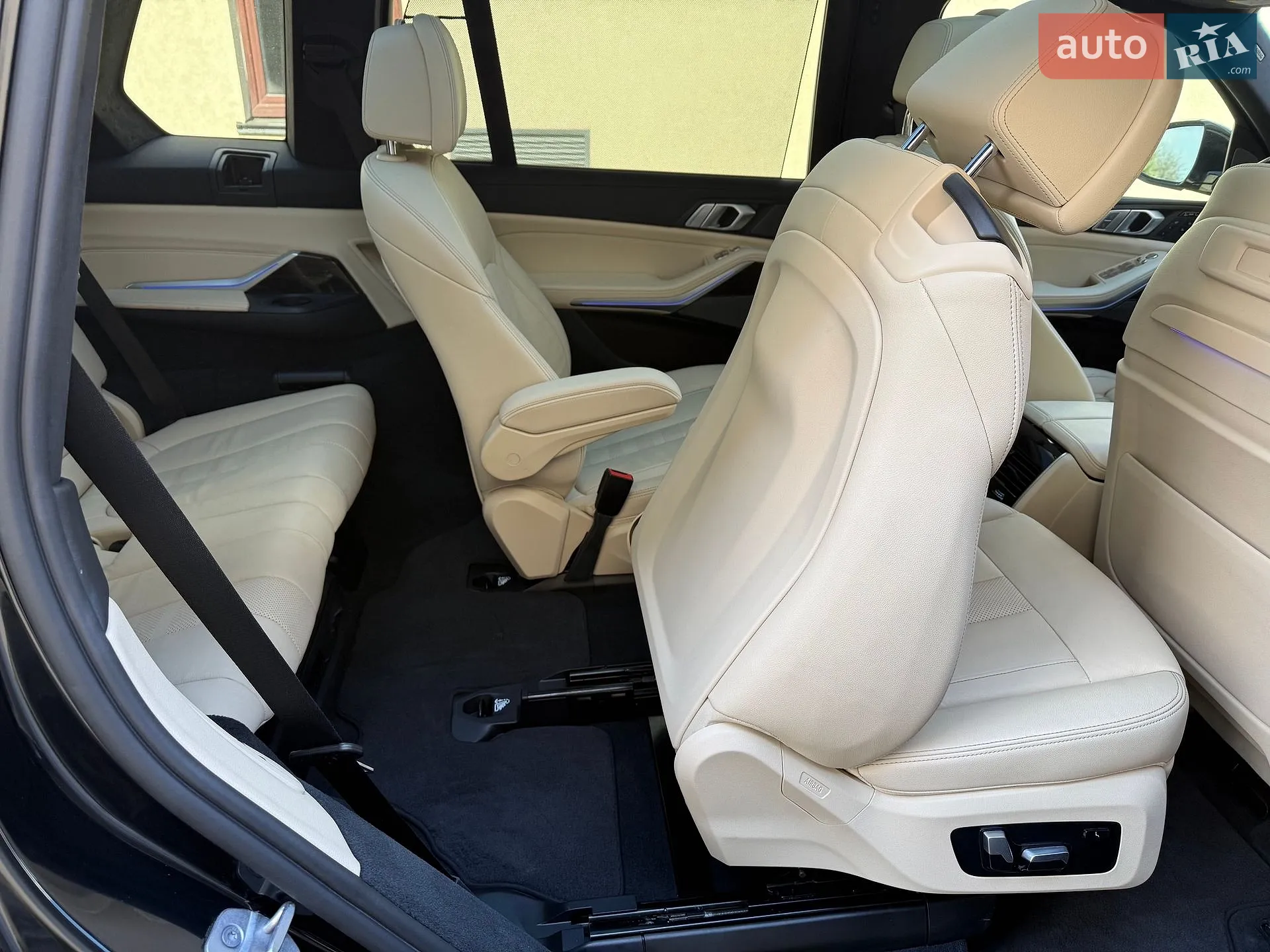 2021 BMW X7 - мініатюра 151