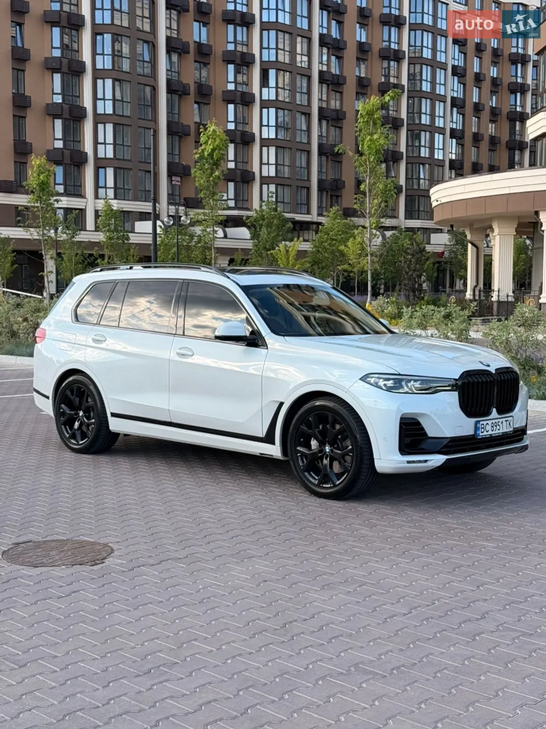 2019 BMW X7 - фото 1
