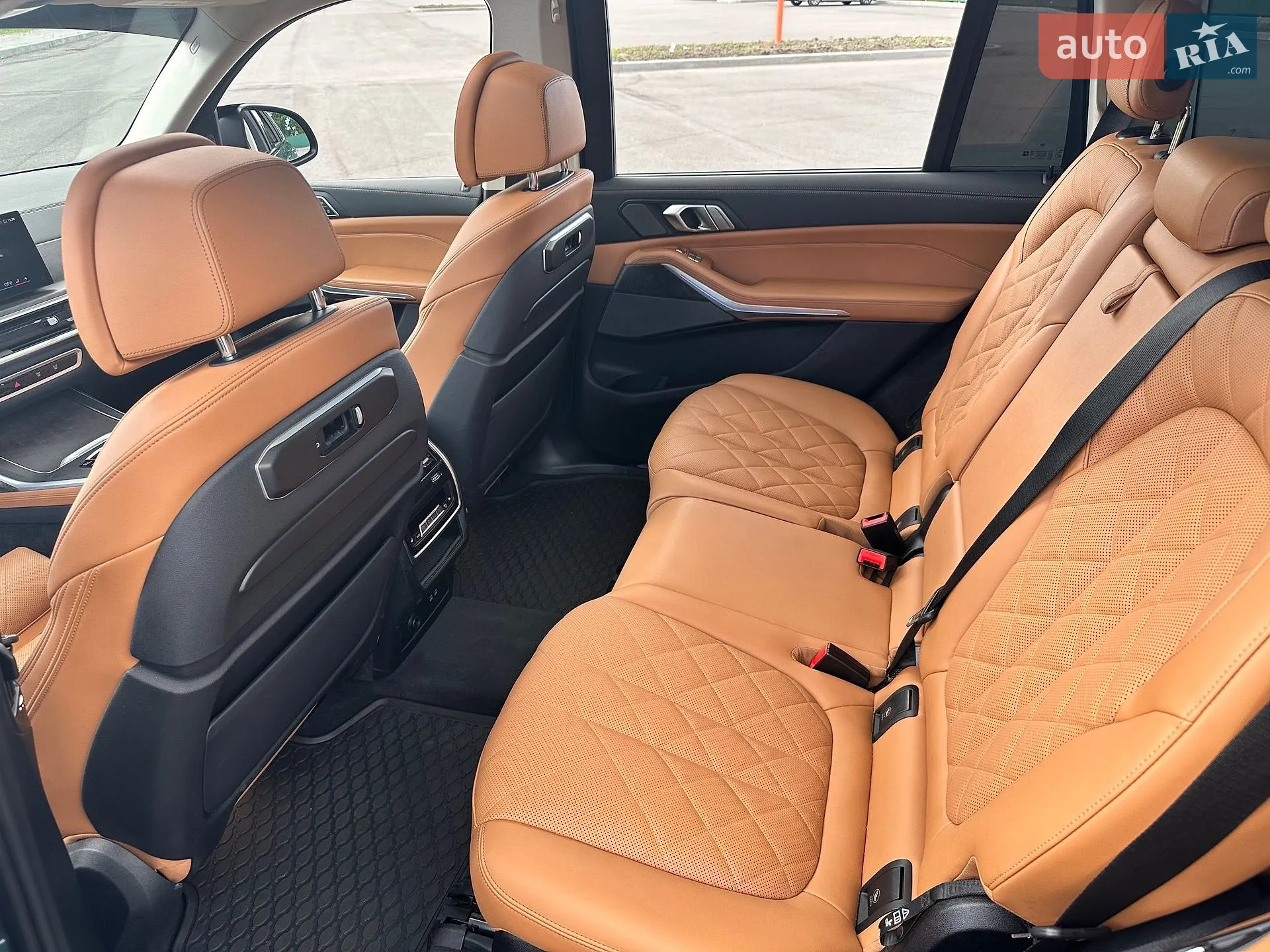 BMW BMW X7 2023 VIN 5UX23EM03R9S26340 фото оголошення 31 з 37