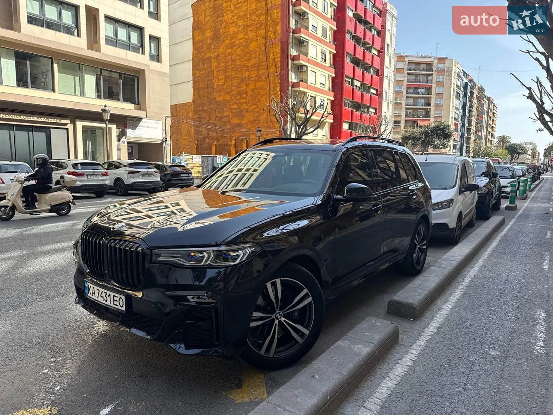 2020 BMW X7 - фото 1