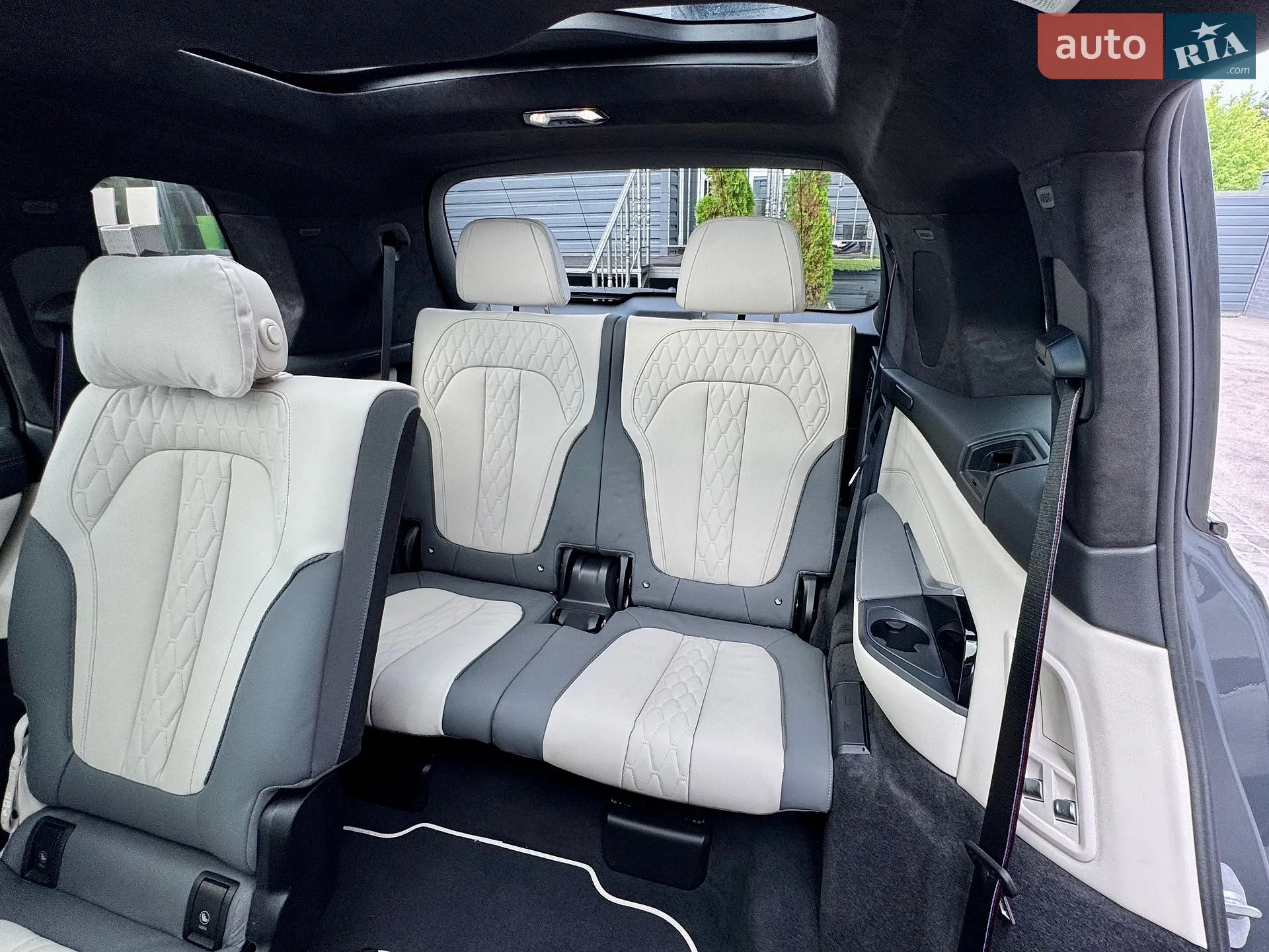 2024 BMW X7 - мініатюра 47