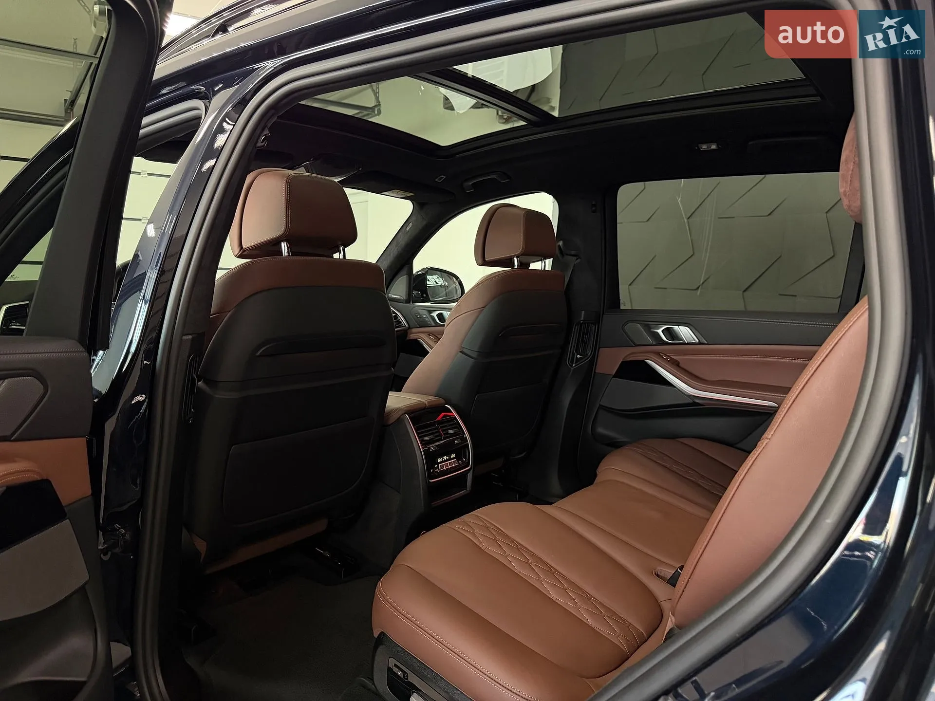 2021 BMW X7 - мініатюра 54