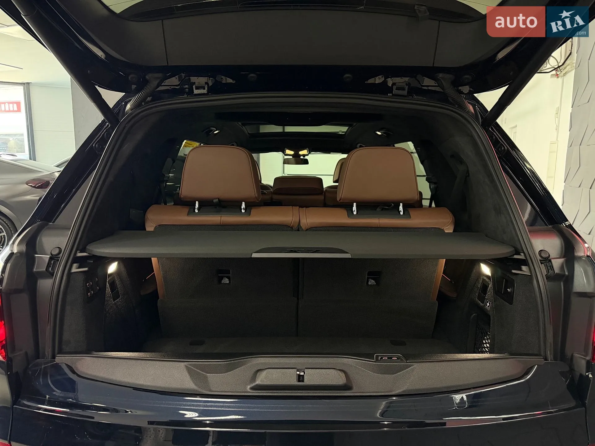 2021 BMW X7 - мініатюра 72