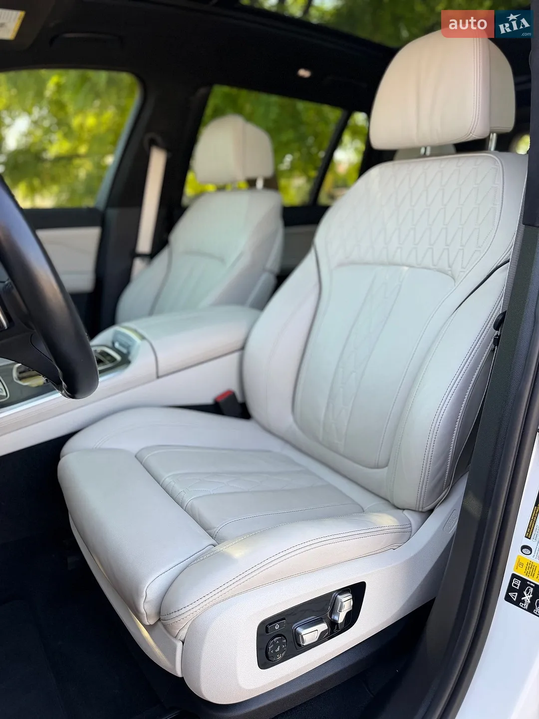 2022 BMW X7 - мініатюра 41