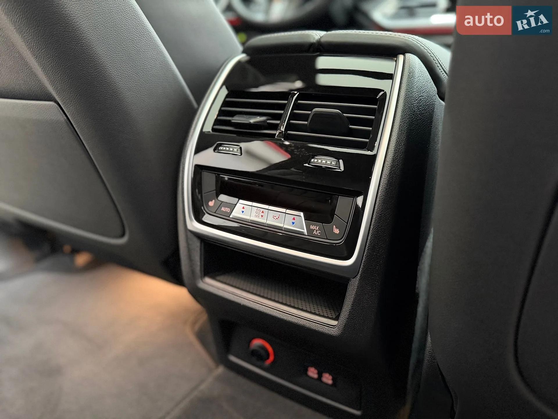 2022 BMW X7 - мініатюра 15