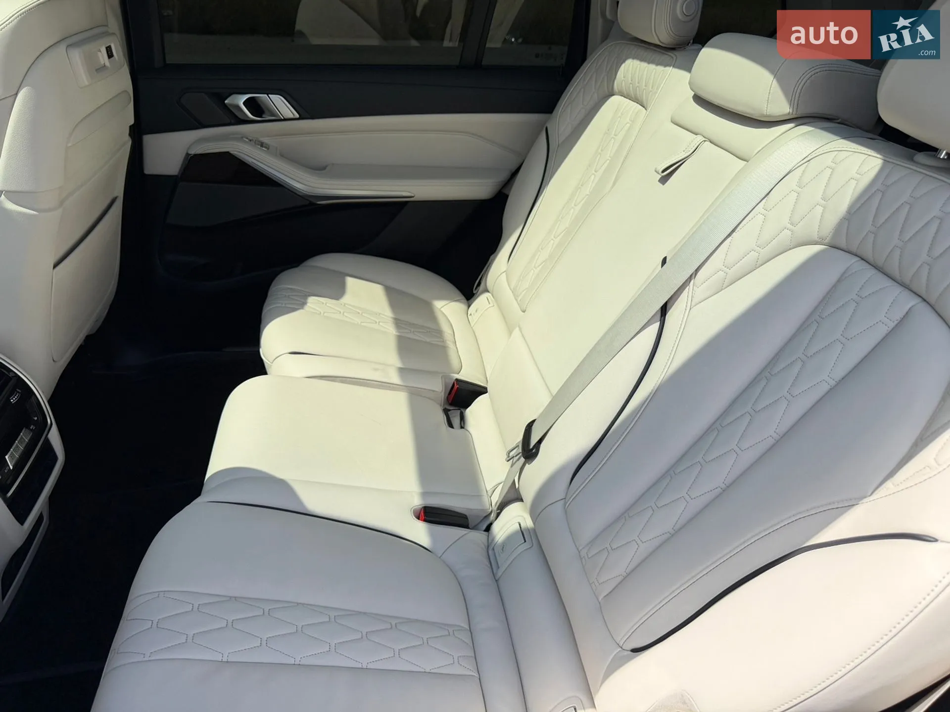 2020 BMW X7 - мініатюра 34