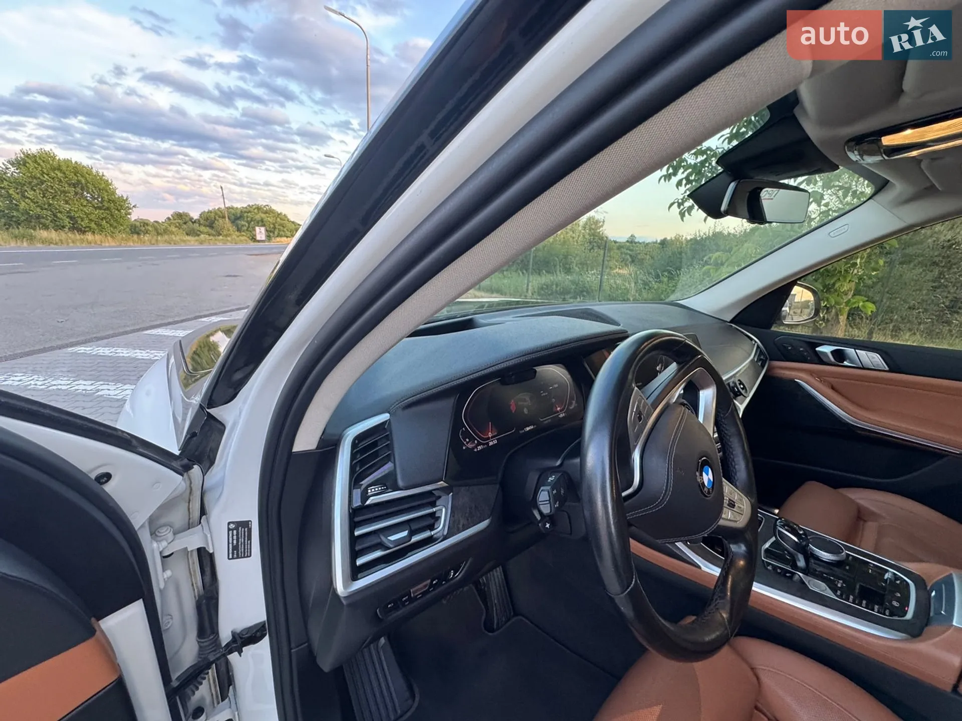 2021 BMW X7 - мініатюра 22