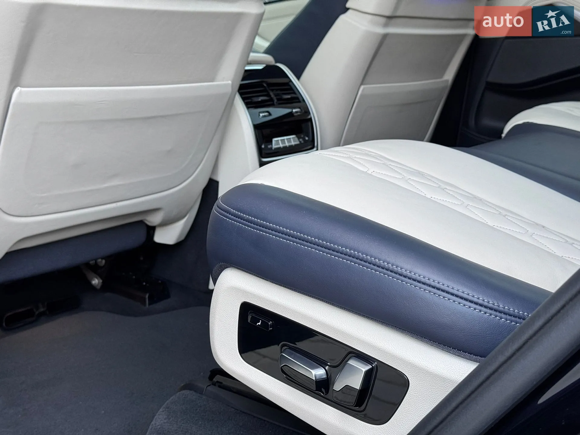 2019 BMW X7 - мініатюра 45