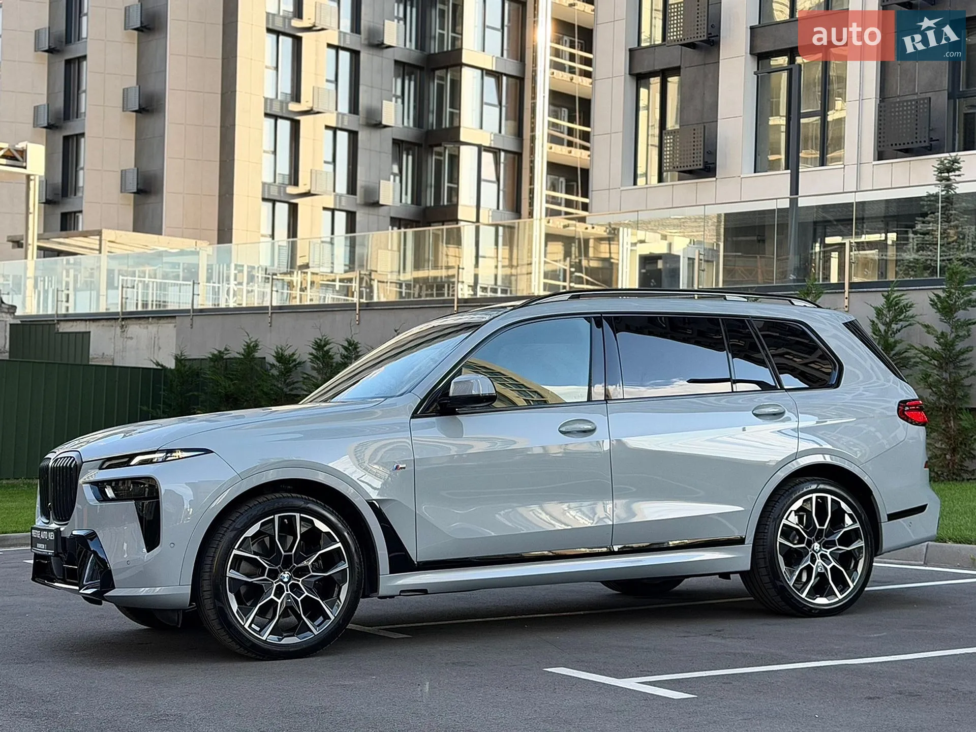 2025 BMW X7 - мініатюра 15