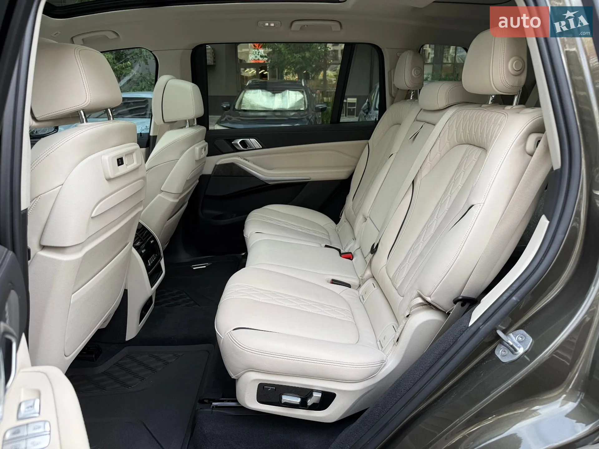 2019 BMW X7 - мініатюра 48