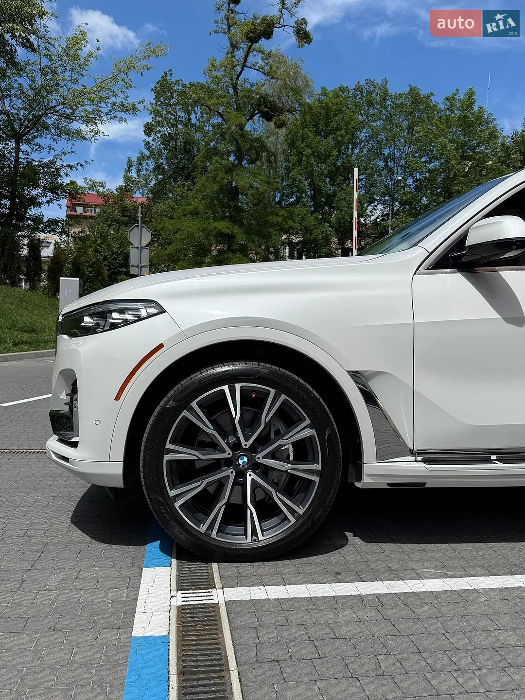 2019 BMW X7 - мініатюра 19