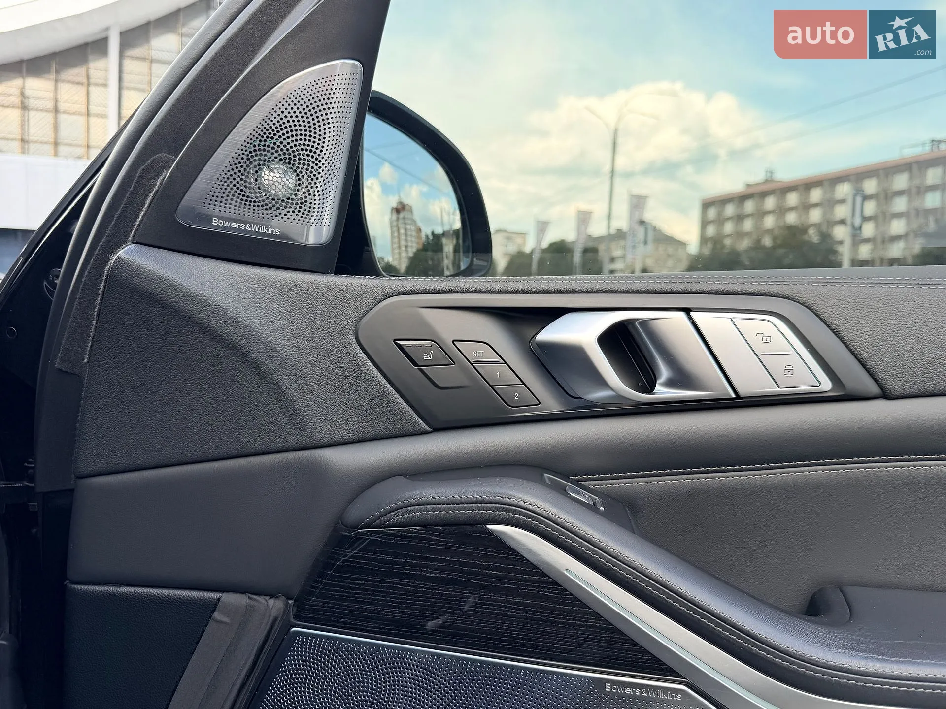 2020 BMW X7 - мініатюра 17