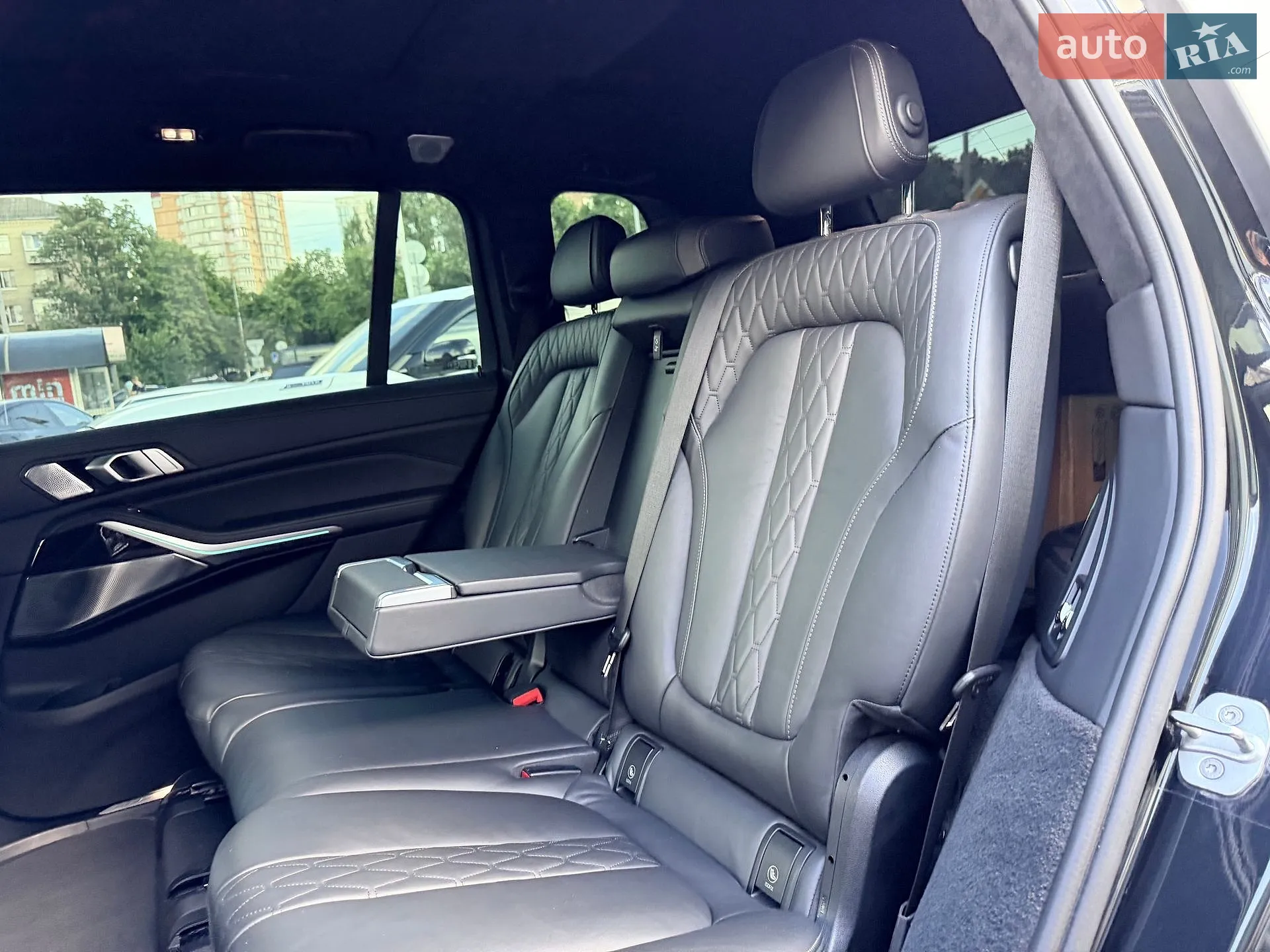 2020 BMW X7 - мініатюра 27