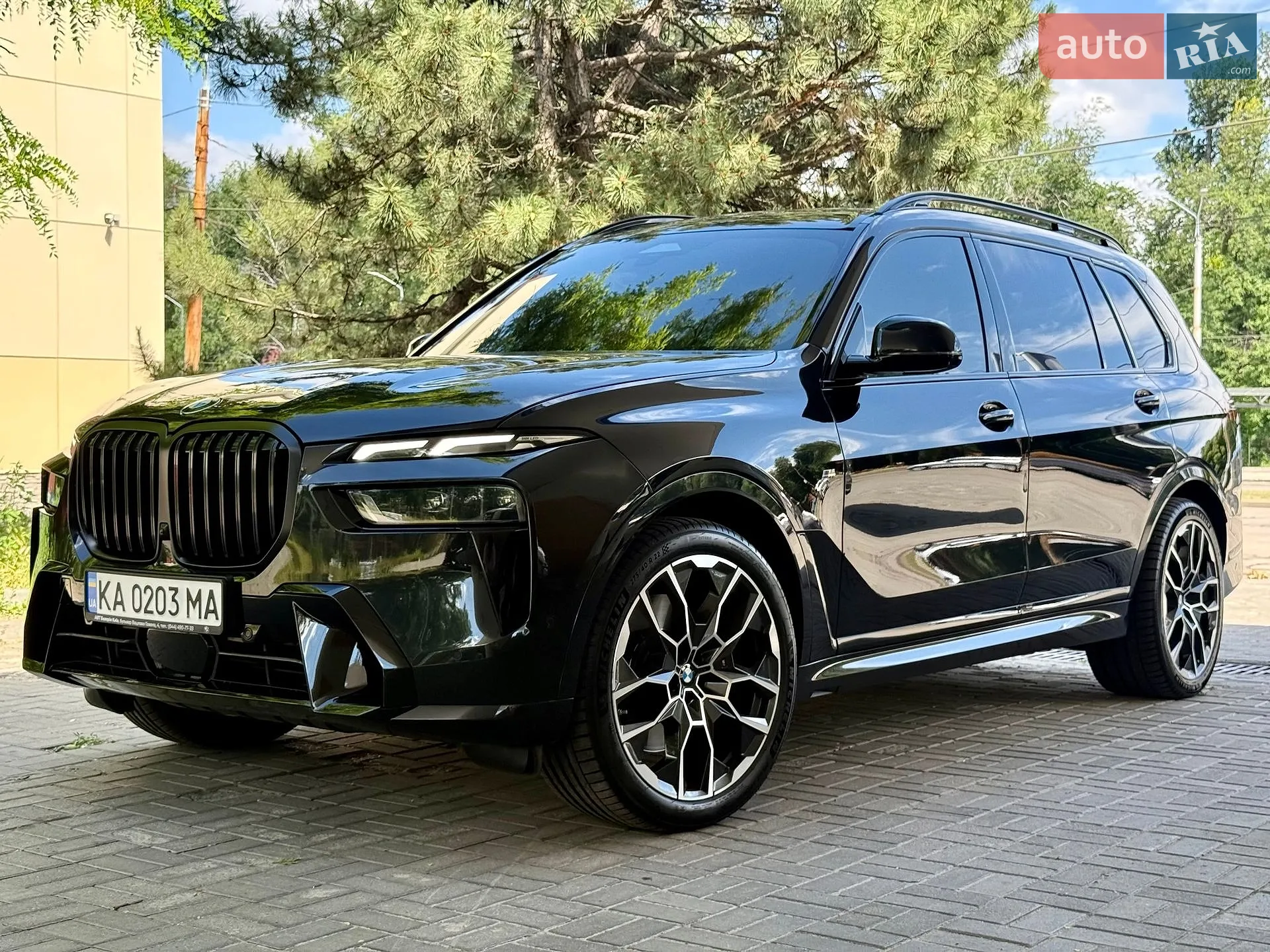 2023 BMW X7 - фото 1