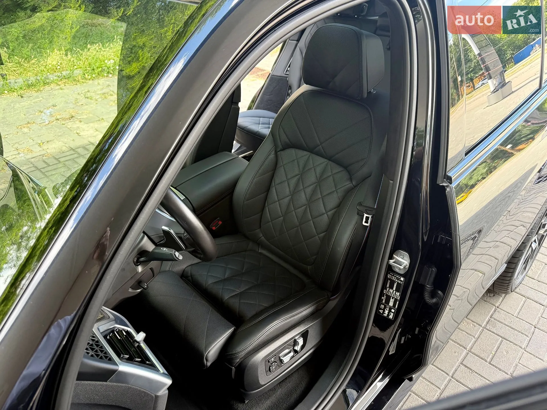 2023 BMW X7 - мініатюра 25