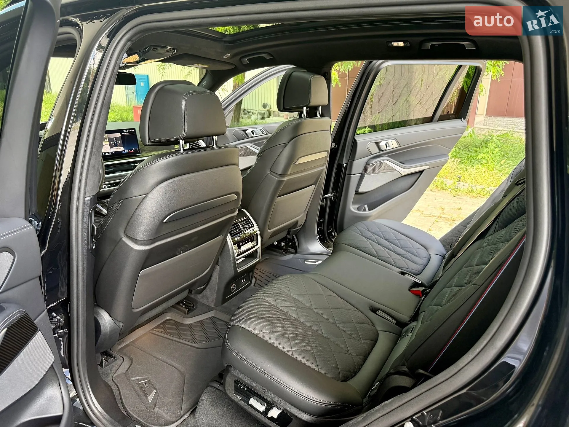 2023 BMW X7 - мініатюра 28