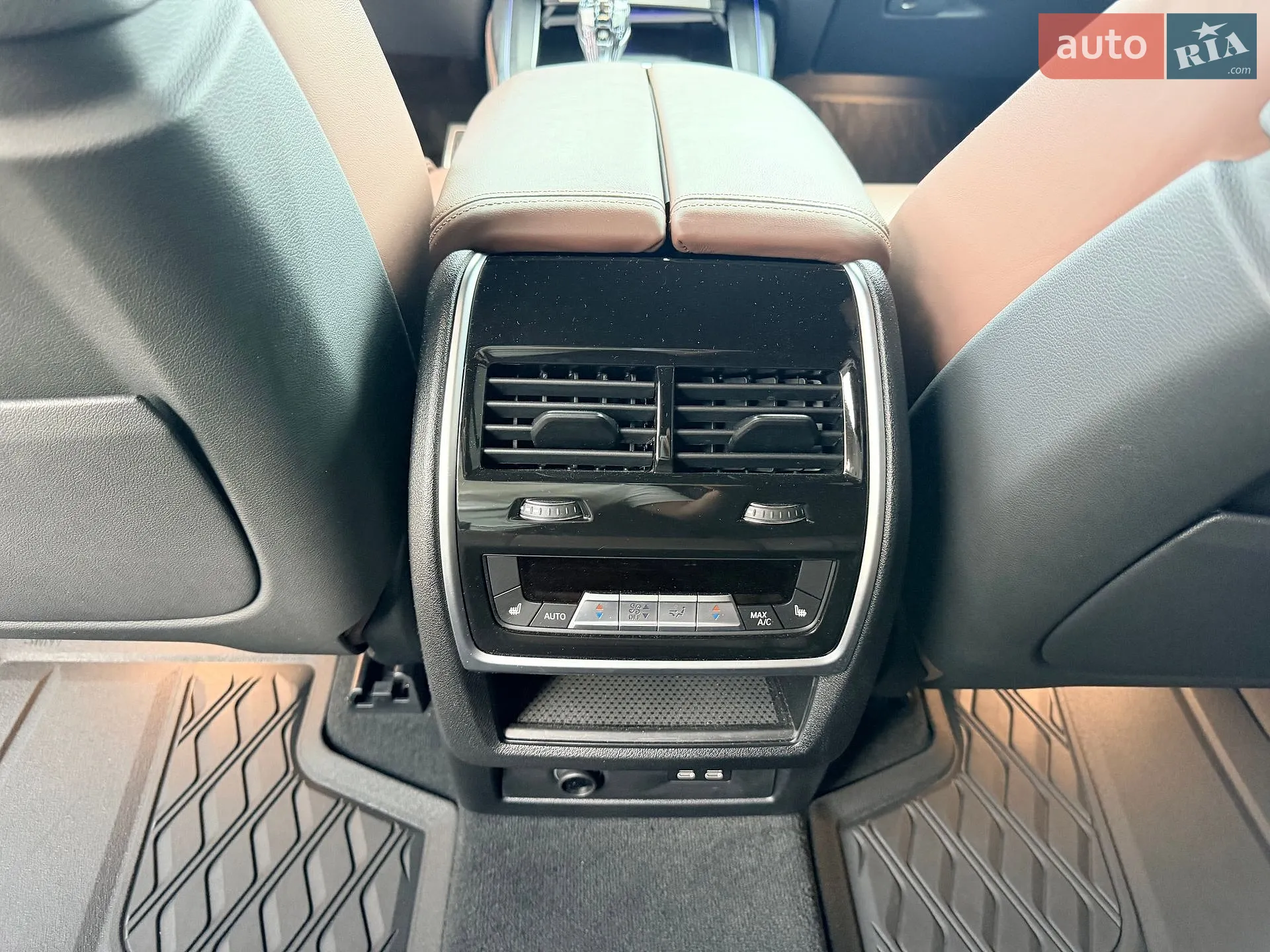 2021 BMW X7 - мініатюра 22