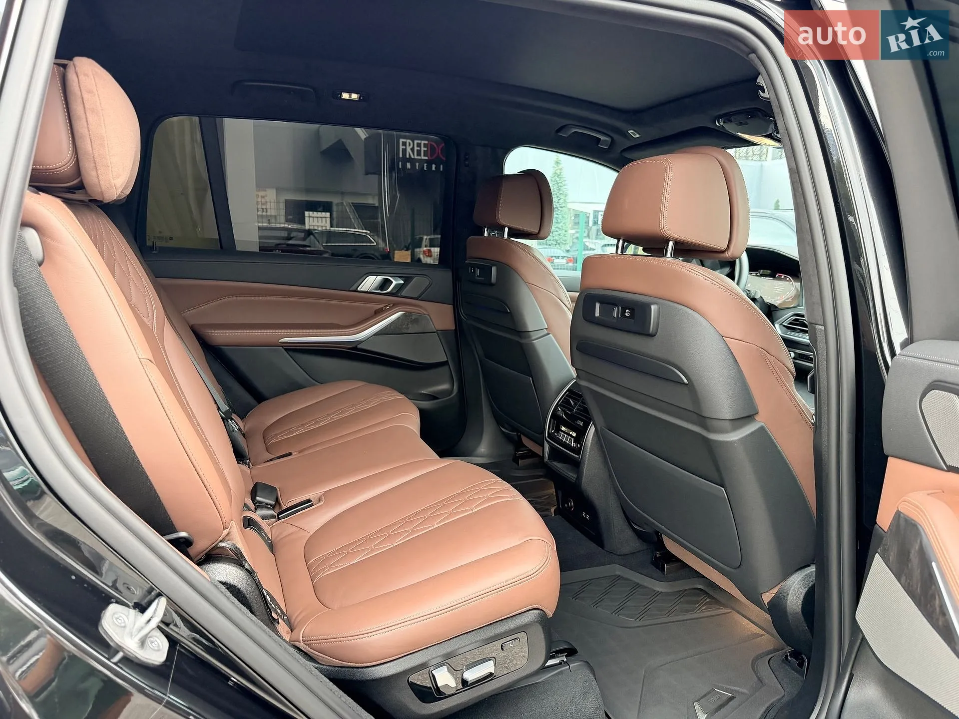 2021 BMW X7 - мініатюра 34
