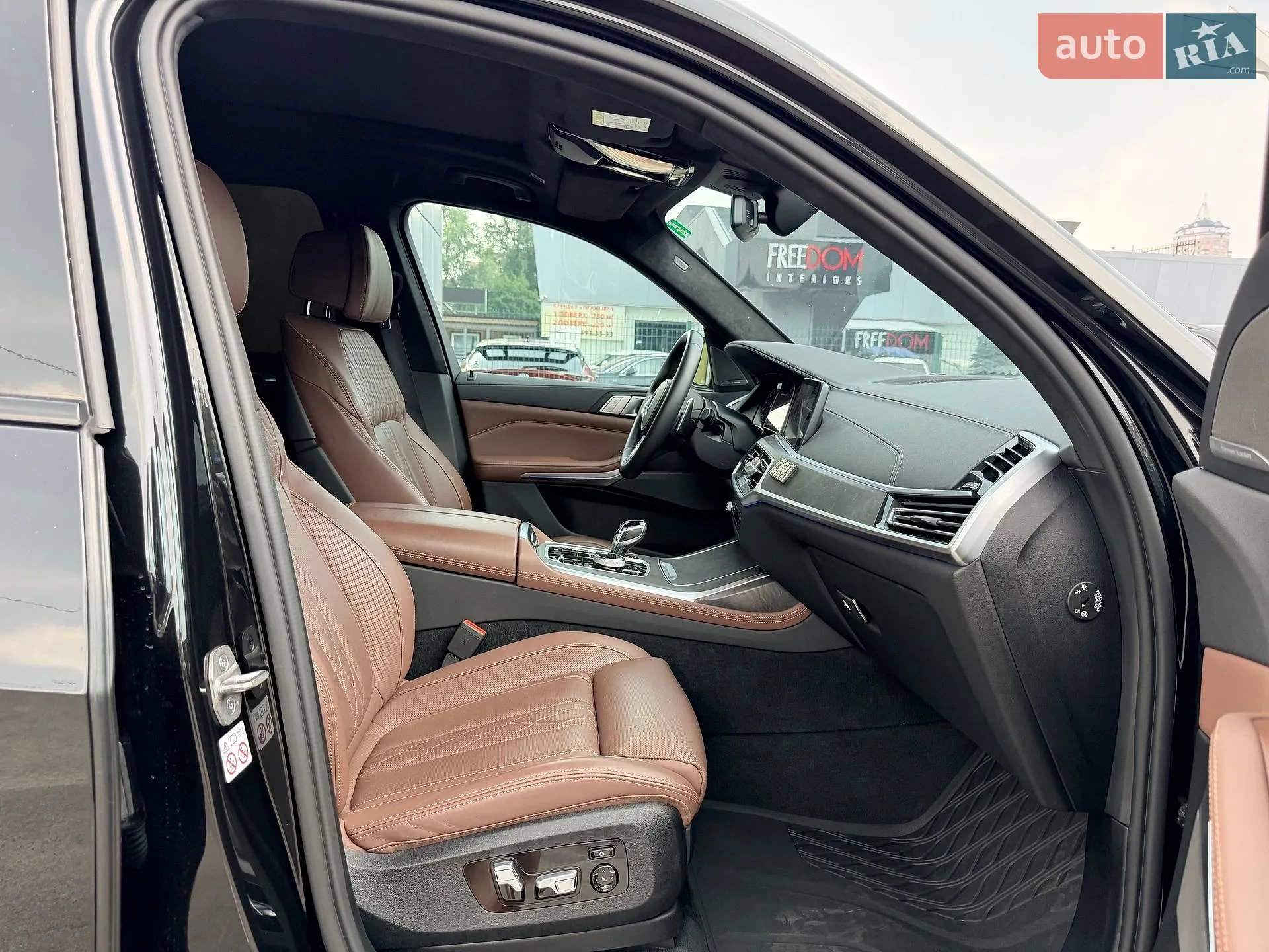 2021 BMW X7 - мініатюра 39