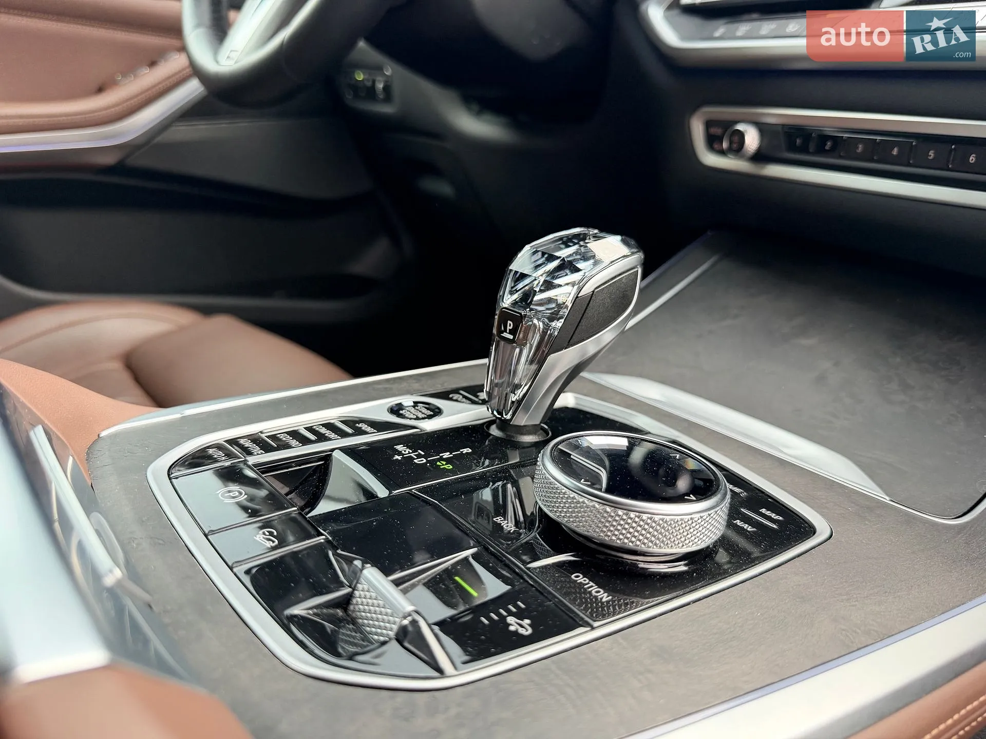 2021 BMW X7 - мініатюра 41