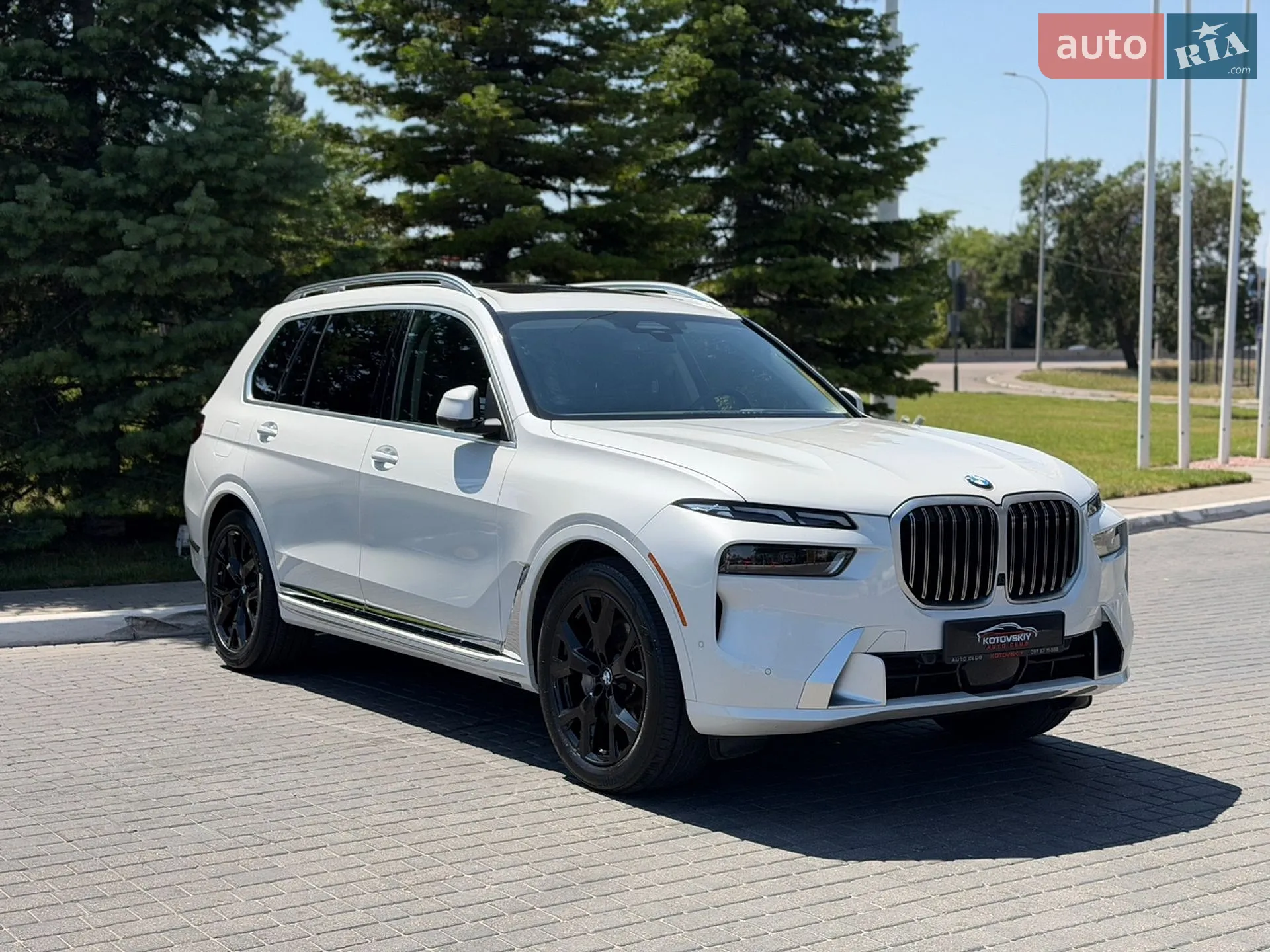 2025 BMW X7 - мініатюра 7