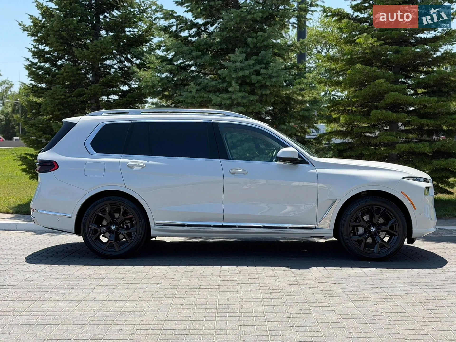 2025 BMW X7 - мініатюра 43