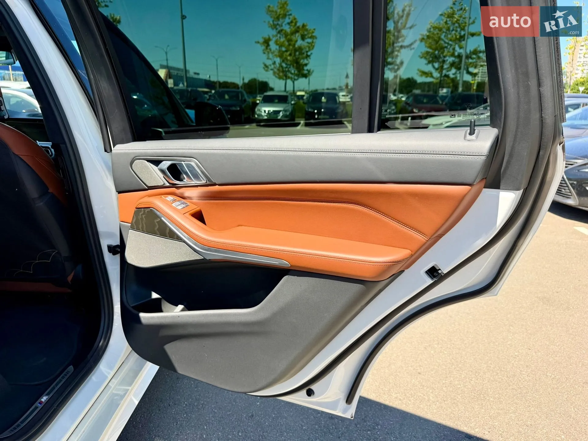 2022 BMW X7 - мініатюра 52