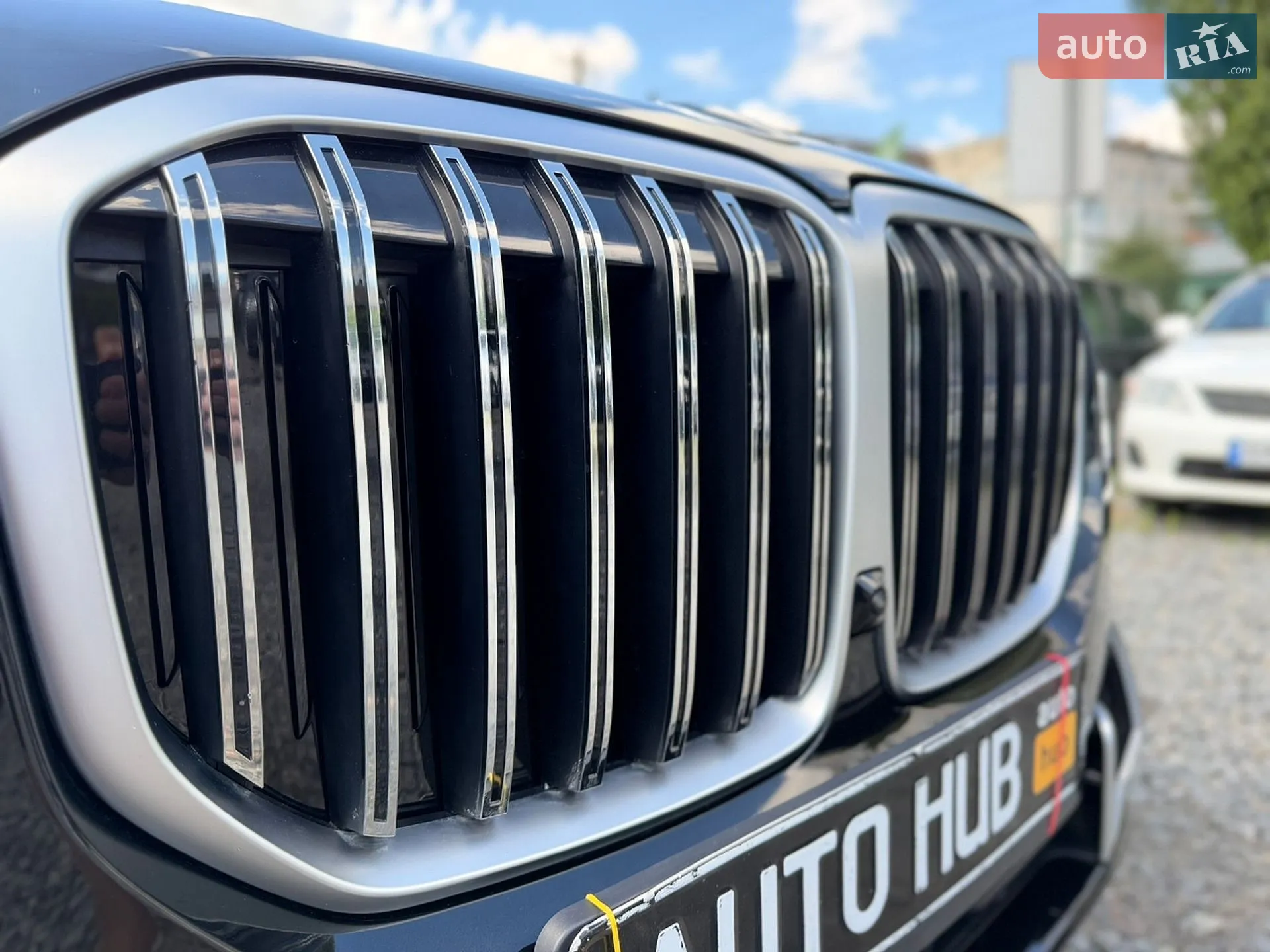 2022 BMW X7 - мініатюра 22